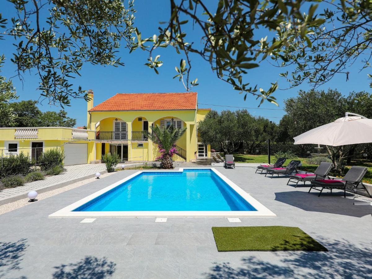 Lovely Holiday Home In Policnik With Private Pool Eksteriør bilde