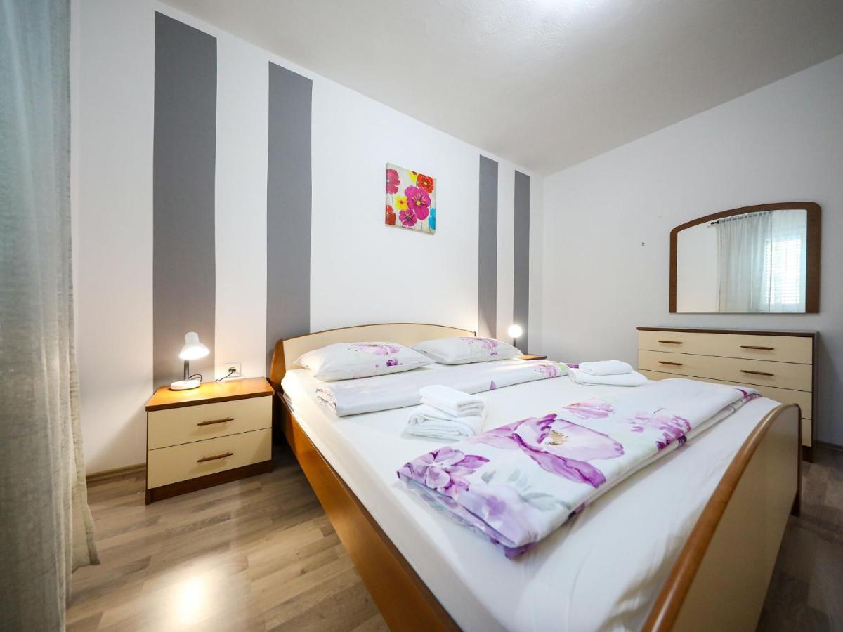 Lovely Holiday Home In Policnik With Private Pool Eksteriør bilde